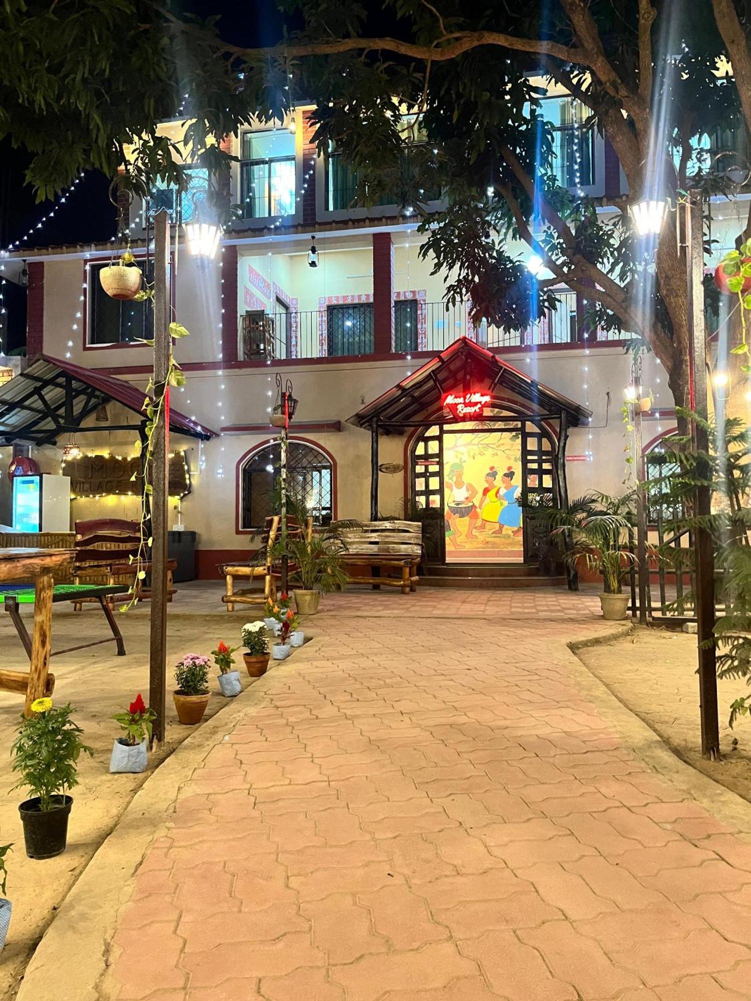 Moon Village Resort Shānti Niketan Exterior foto